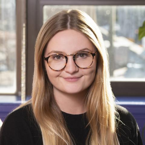 Headshot of Sarah Brooks