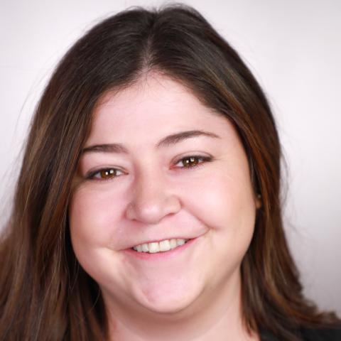 laurie headshot