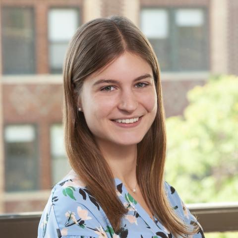 Headshot of Lucy Metz