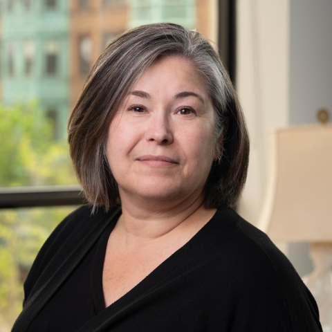 Annette Tarabini Headshot